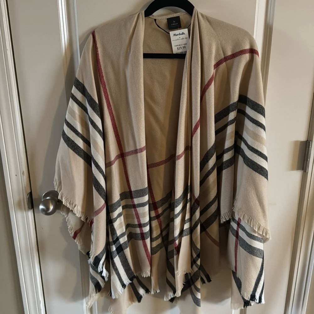 Women’s cream cape